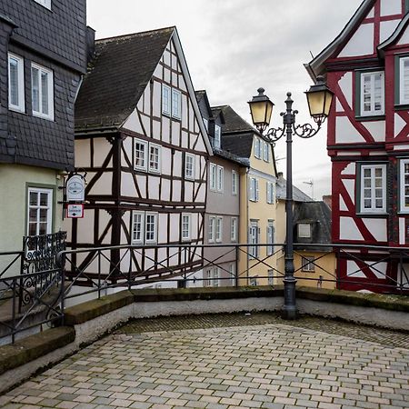 Altstadt Apartment Am Dom Wetzlar, 1 Zi, Kueche, Bad Mit Parkplatz Am Grundstueck Экстерьер фото